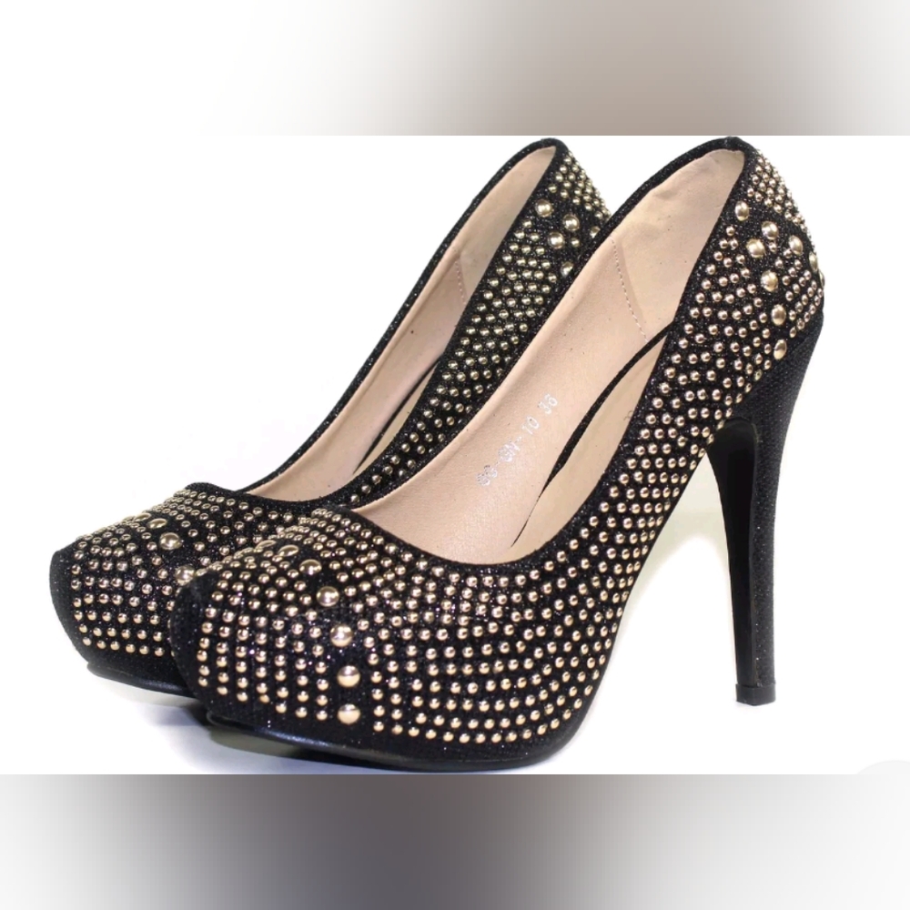 Black heels with studs